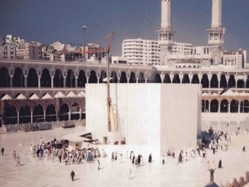 تجديد وترميم الكعبة المشرفة في عهد الملك فهد (رحمه الله ) سنة ١٤١٧هـ